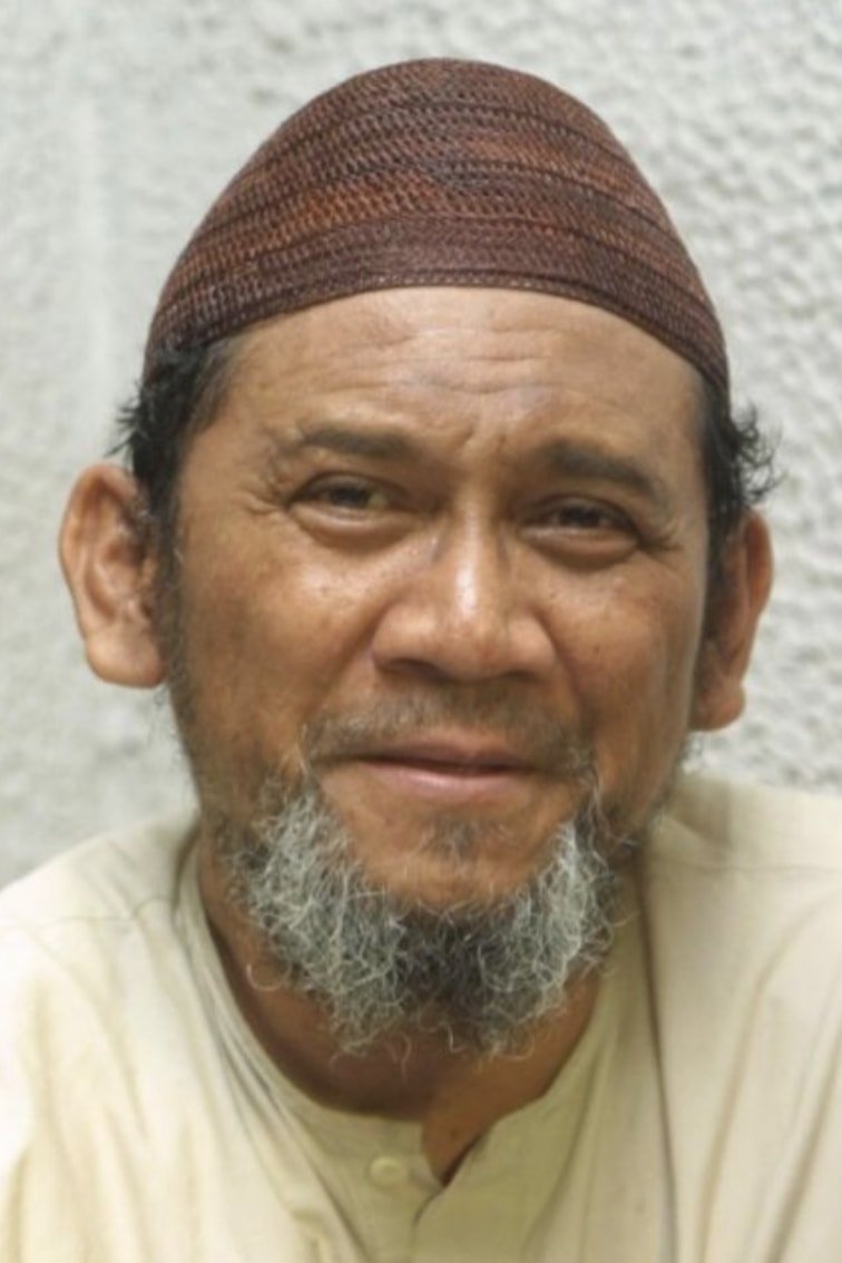 Gito Rollies backdrop