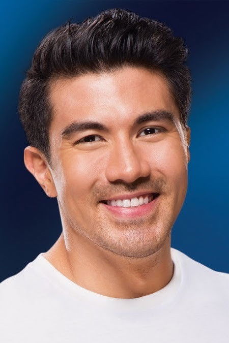 Luis Manzano backdrop
