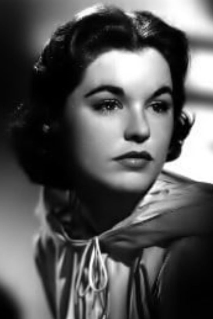 Sue Randall backdrop