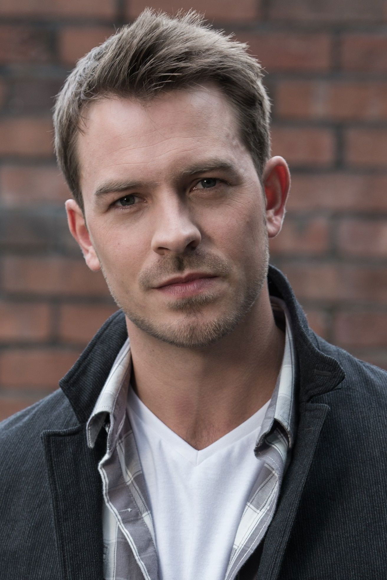 Ashley Taylor Dawson backdrop