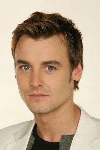 Dennis Grabosch backdrop