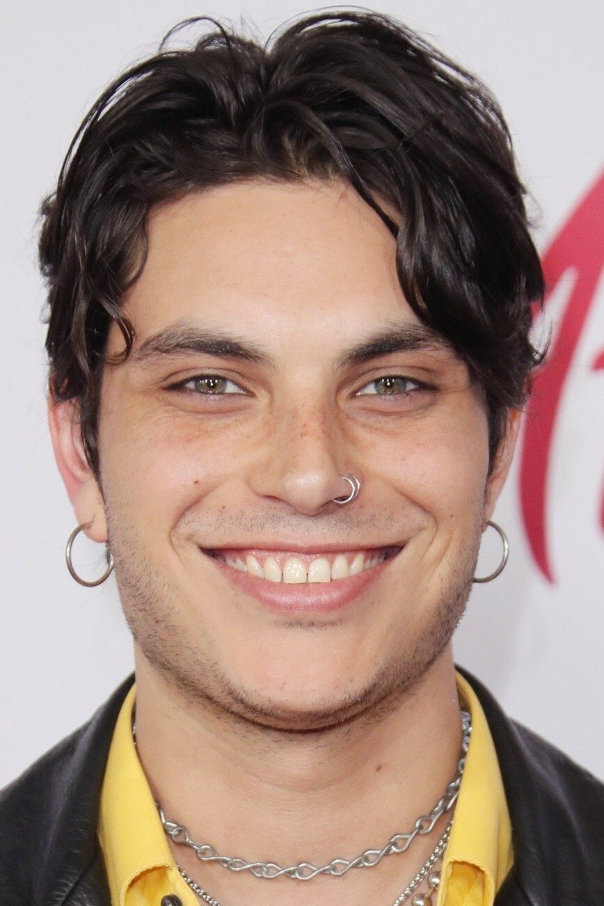 Samuel Larsen backdrop