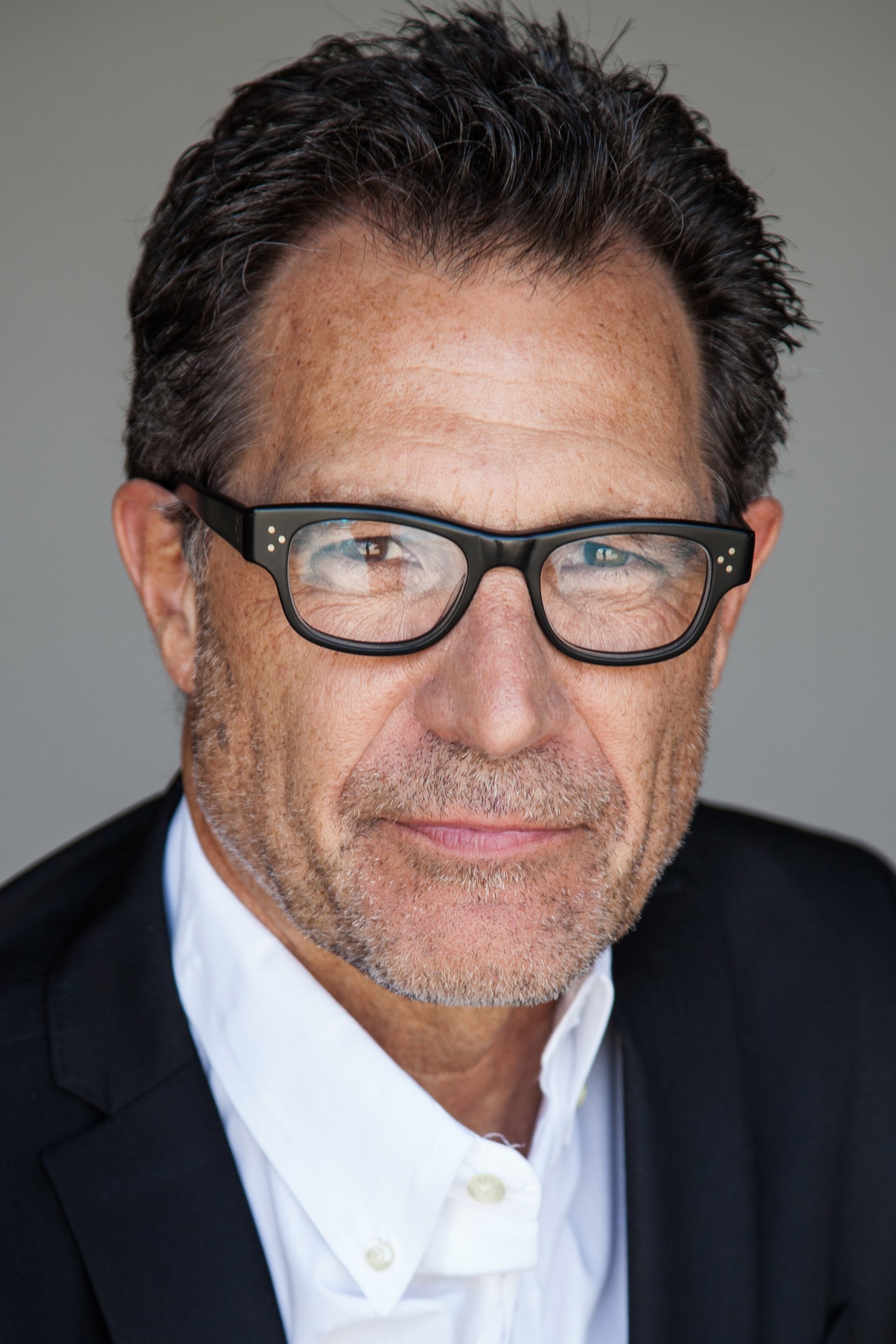 Michael Cummings backdrop