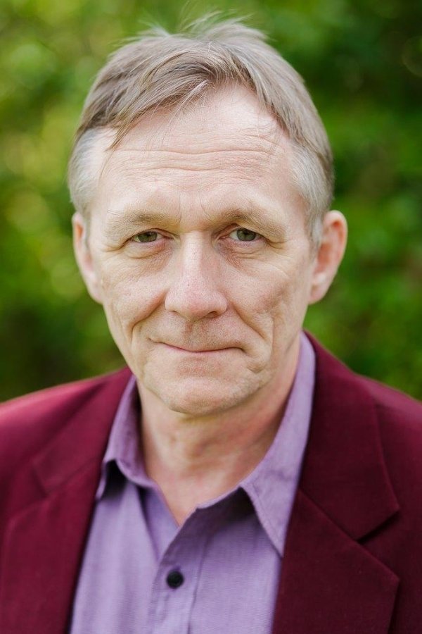 Renny Krupinski backdrop