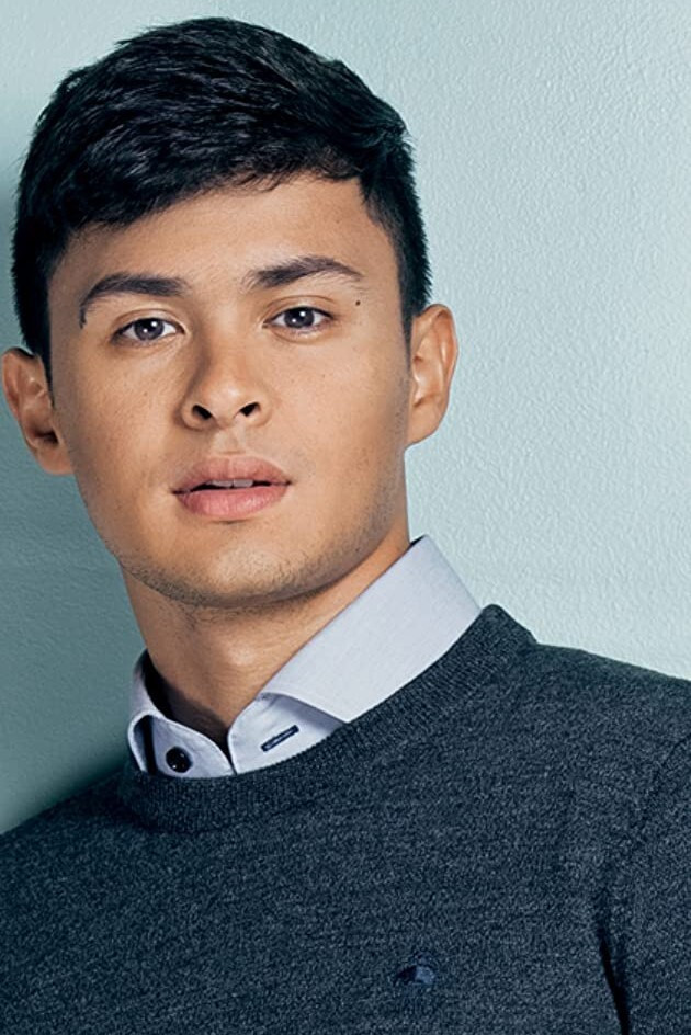 Matteo Guidicelli backdrop