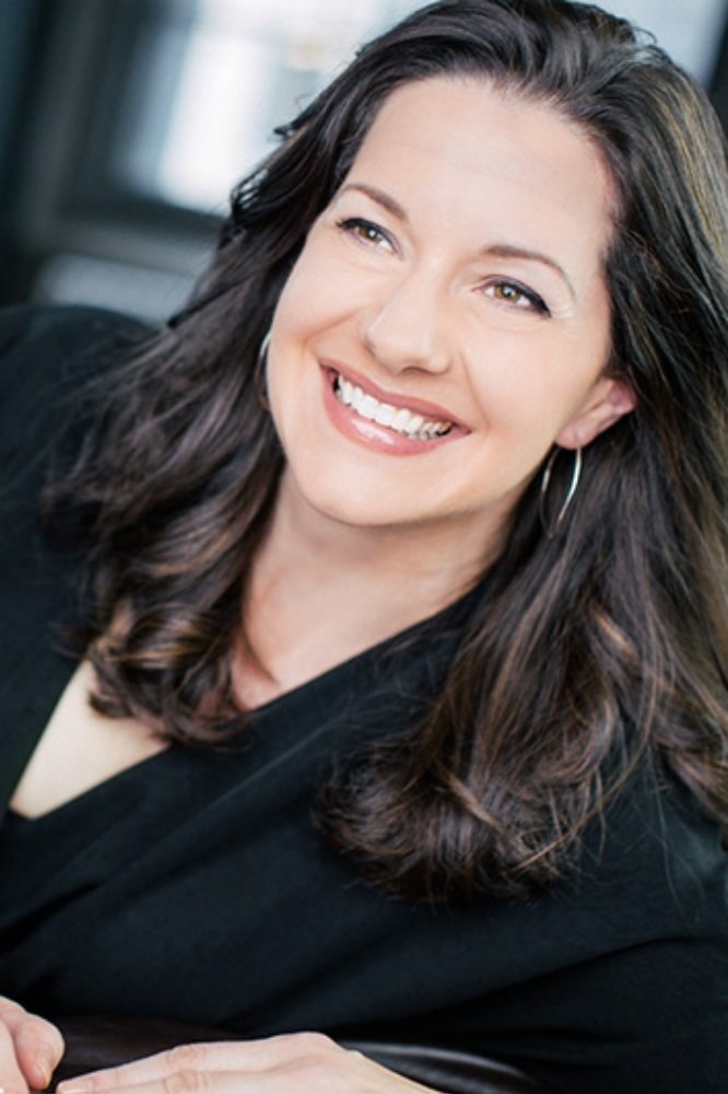 Alison Matthews backdrop