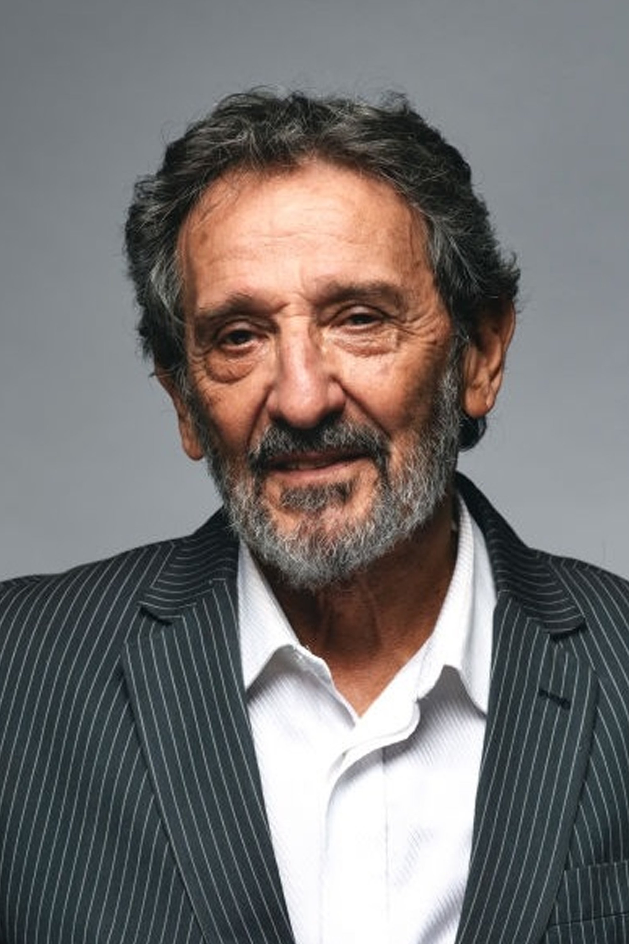 Rikardo Merkin backdrop