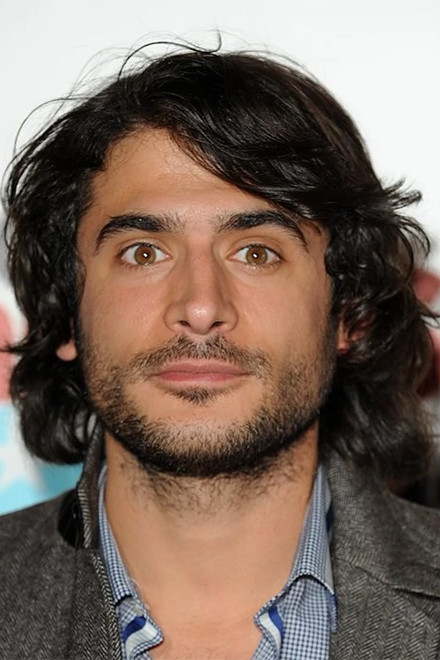 Marc Elliott backdrop