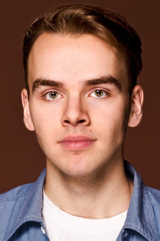 Sam Earle: Sam Ërl backdrop