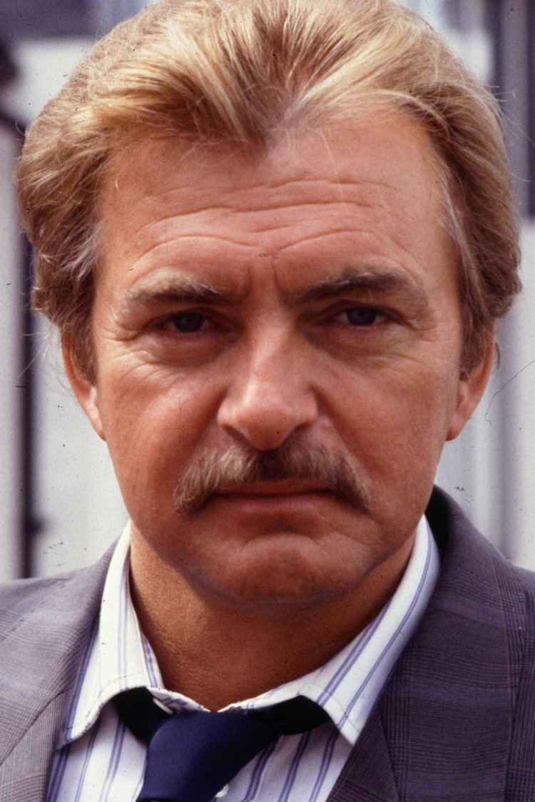 Tony Scannell backdrop