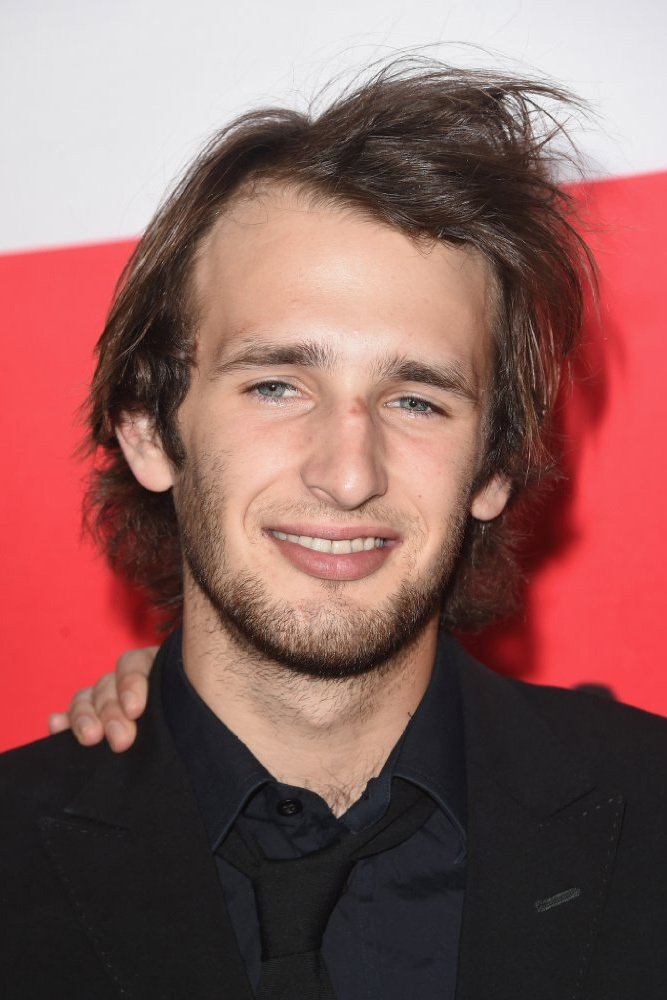 Hopper Penn backdrop