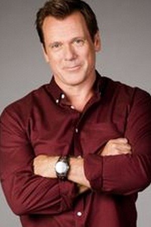 Erik Thompson backdrop