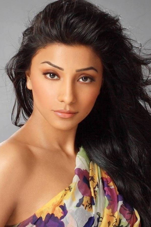 Deepal Shaw backdrop