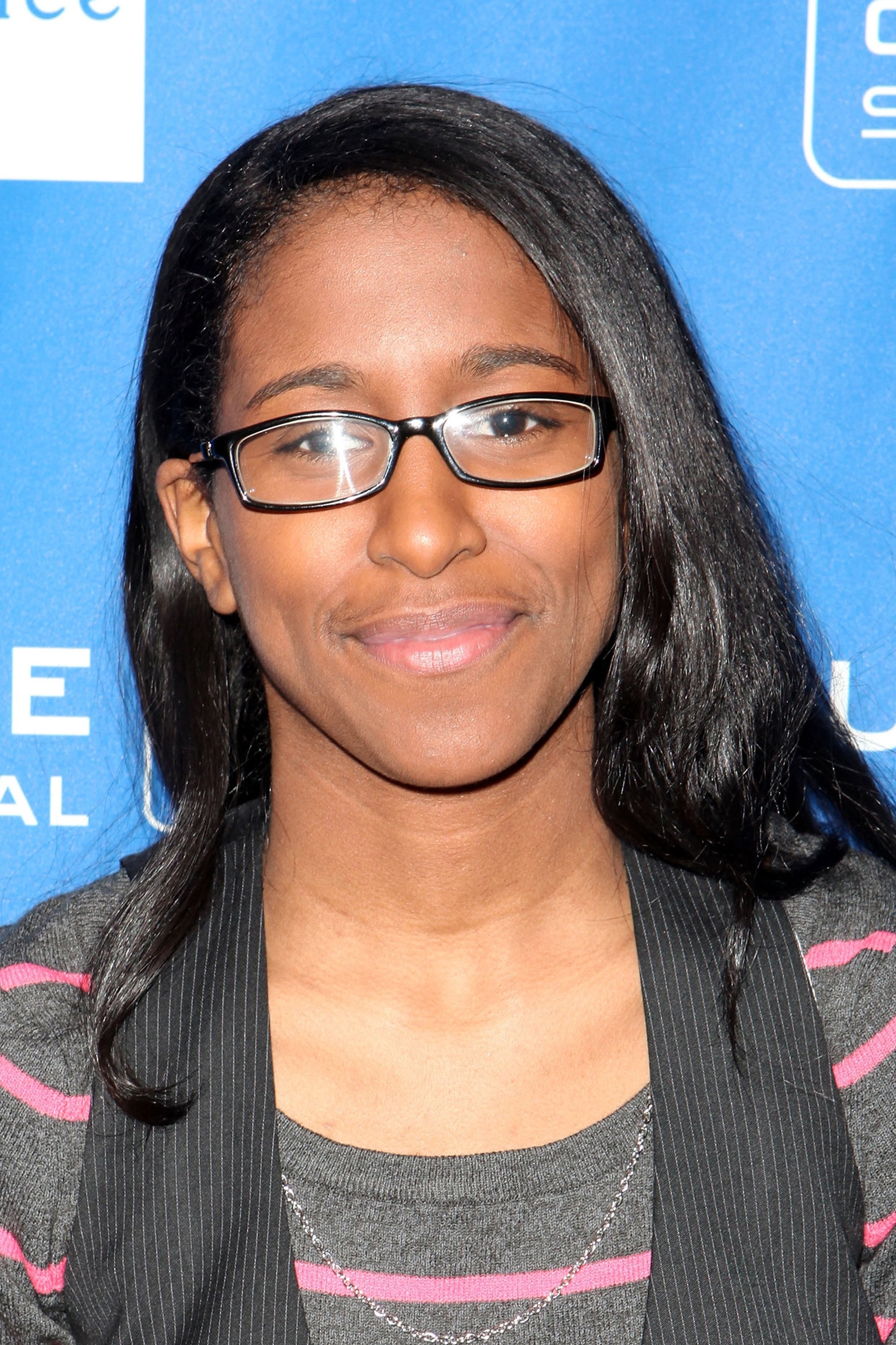 Sahra Mellesse backdrop