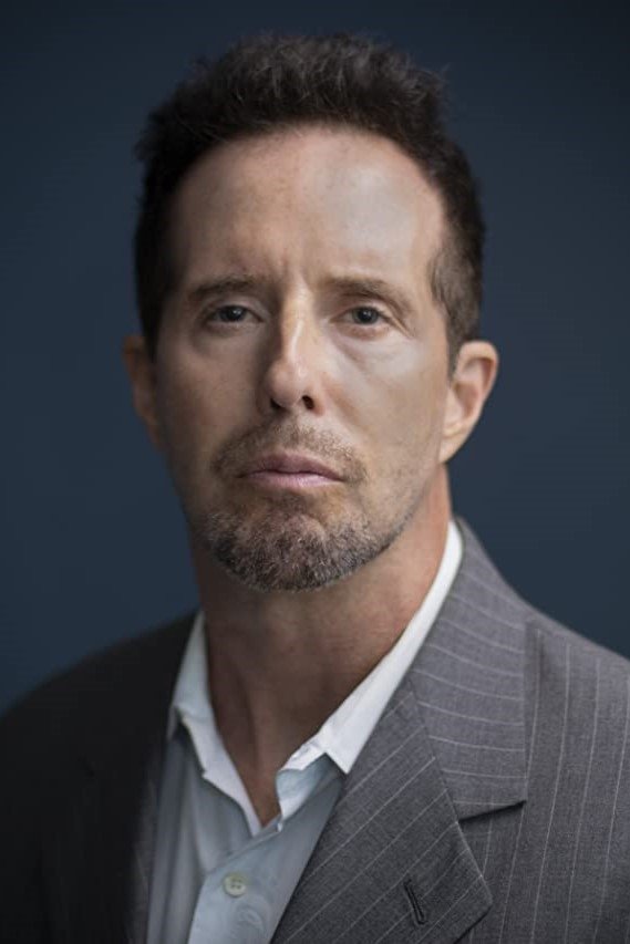 Freddy Bastone backdrop