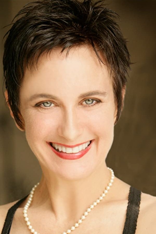 Lia Sargent backdrop