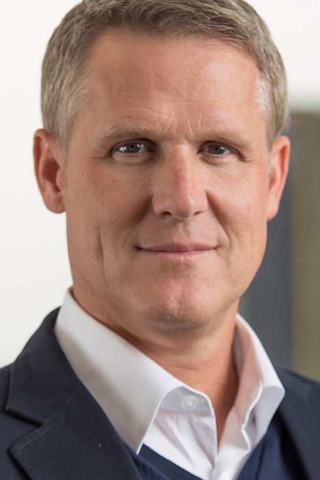 Jamie Brown backdrop