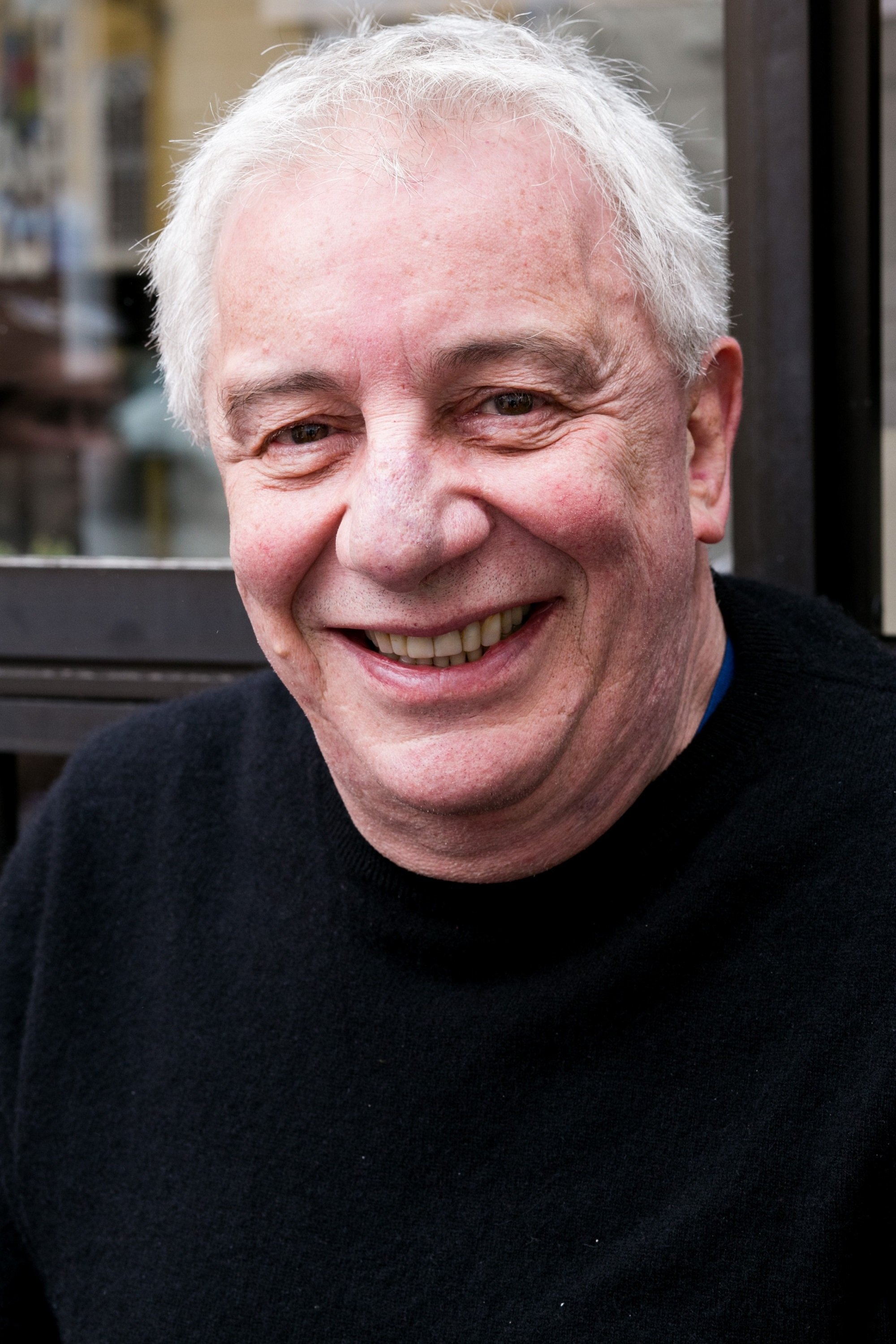 Marko Nanini backdrop