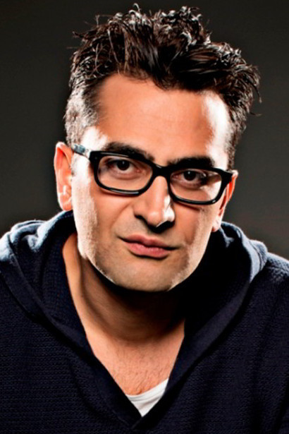 Antonio Esfandiari backdrop