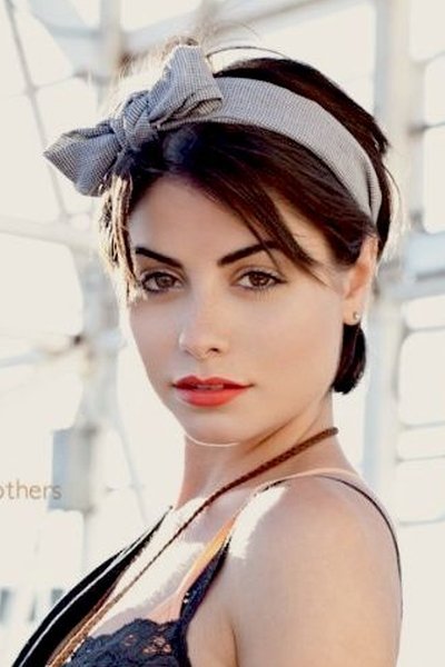 Sapphire Elia backdrop