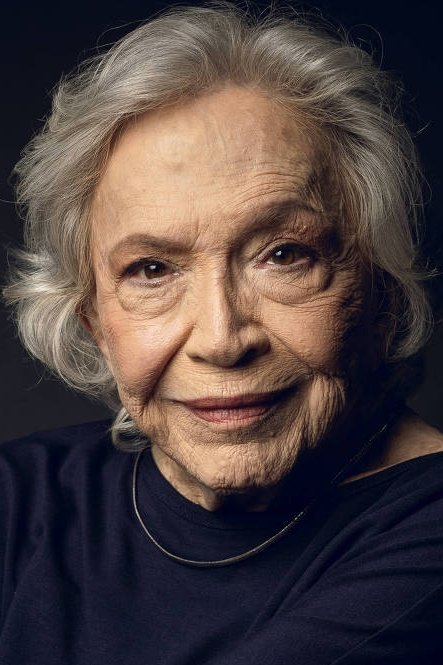 Nathália Timberg backdrop