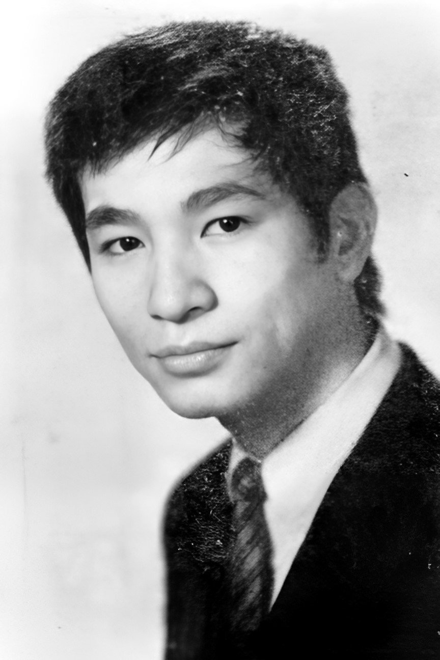 Yuya Uchida backdrop