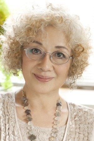 Hiroko Suzuki backdrop