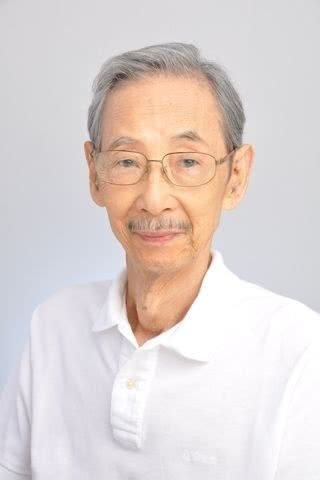 Eisuke Yoda backdrop