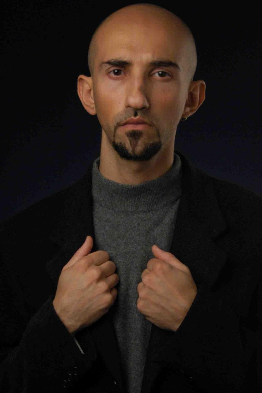 Massimo Muntoni backdrop