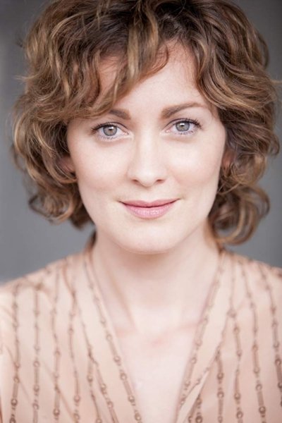 Renai Caruso backdrop