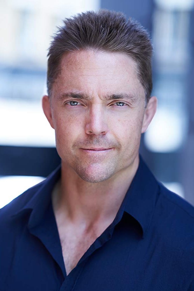 Steven Lewington backdrop