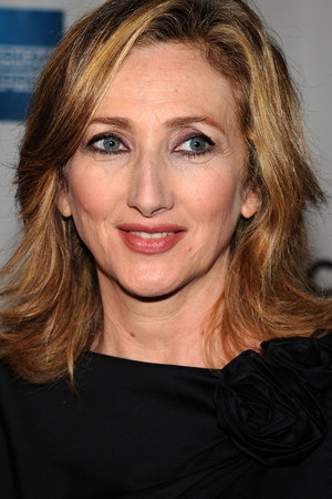 Lunetta Savino backdrop