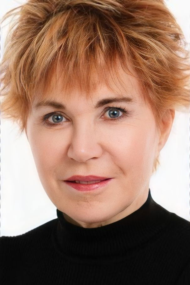 Giselle Portenier backdrop