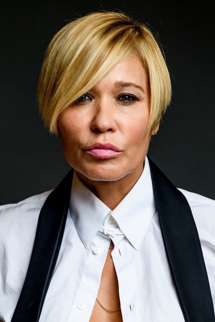 Carla Hidalgo backdrop