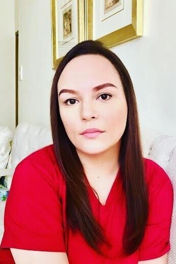 Matet De Leon backdrop