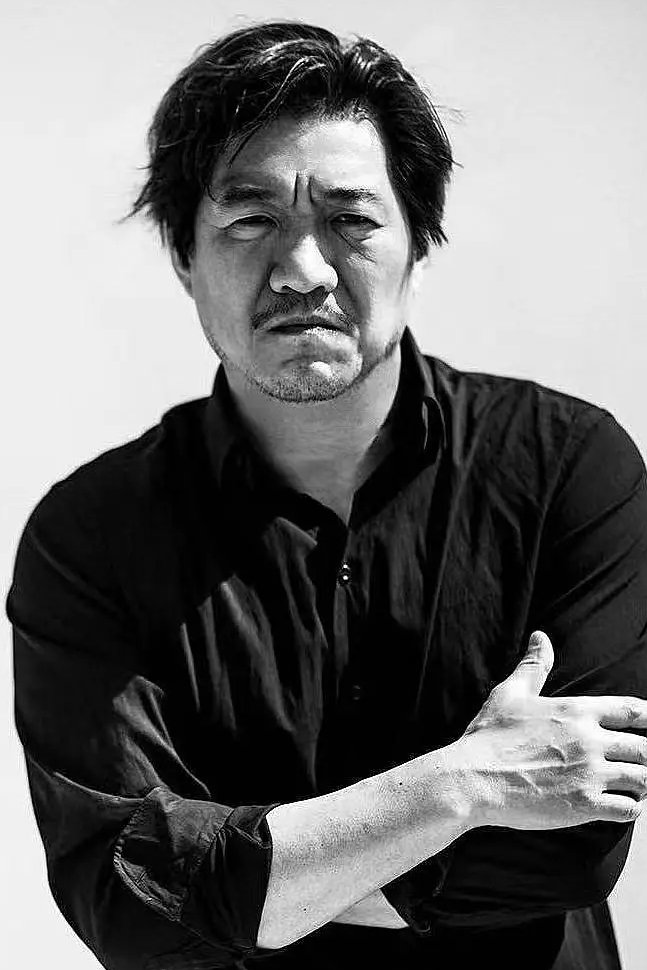 Çen Minghao backdrop