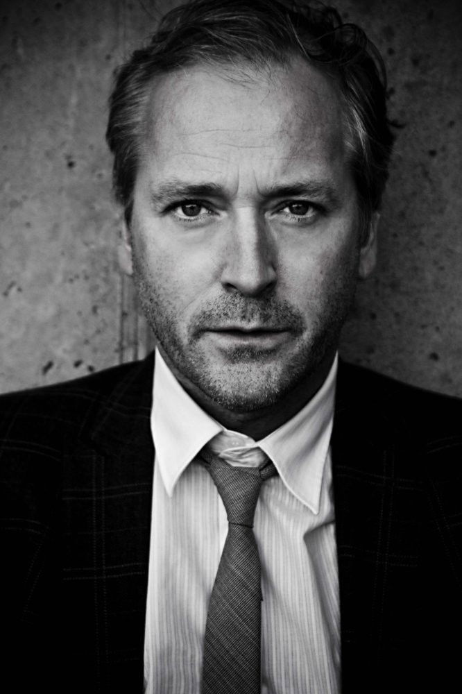 Morten Abel backdrop