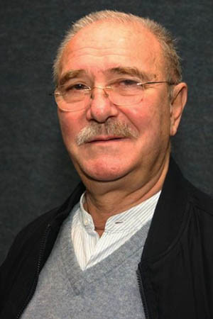 Géza Tordy backdrop