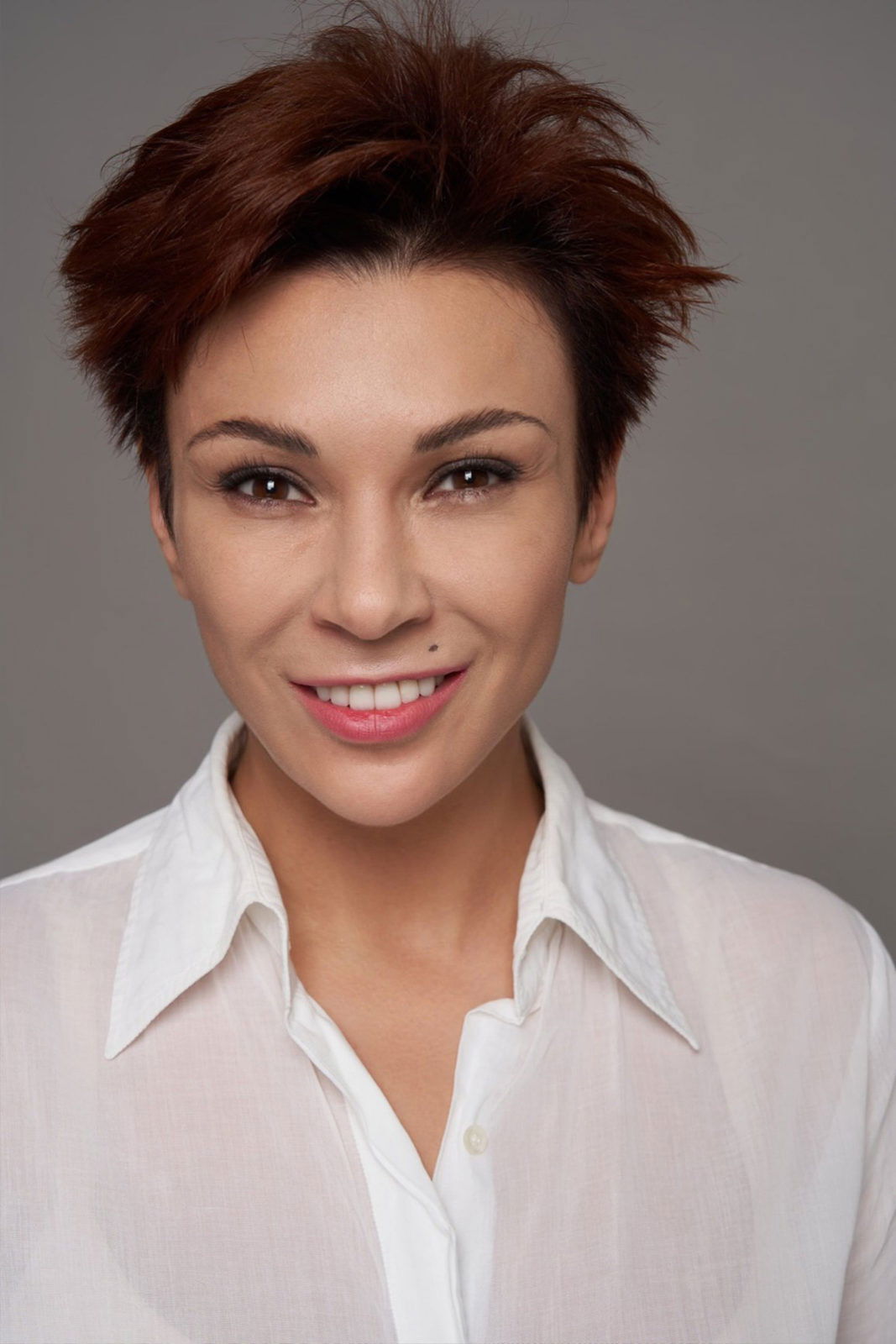 Gulnara Nizhinskaya backdrop