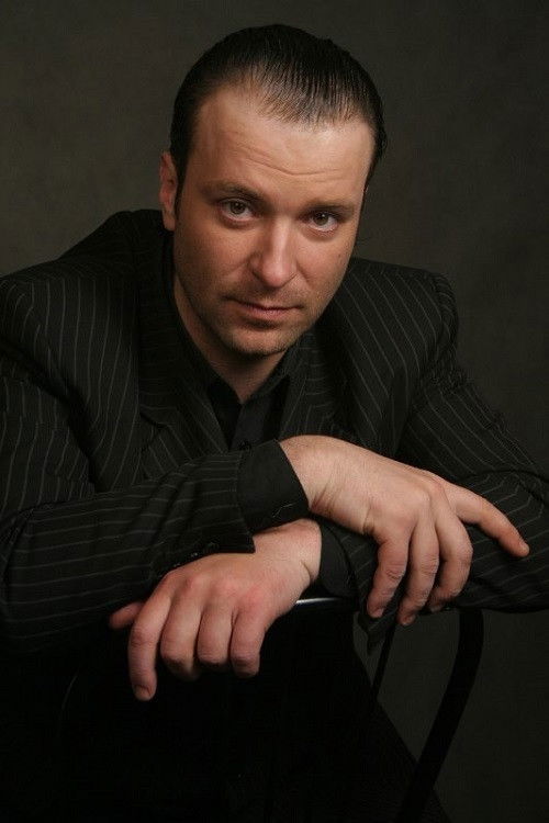 Aleksey Fedotov backdrop