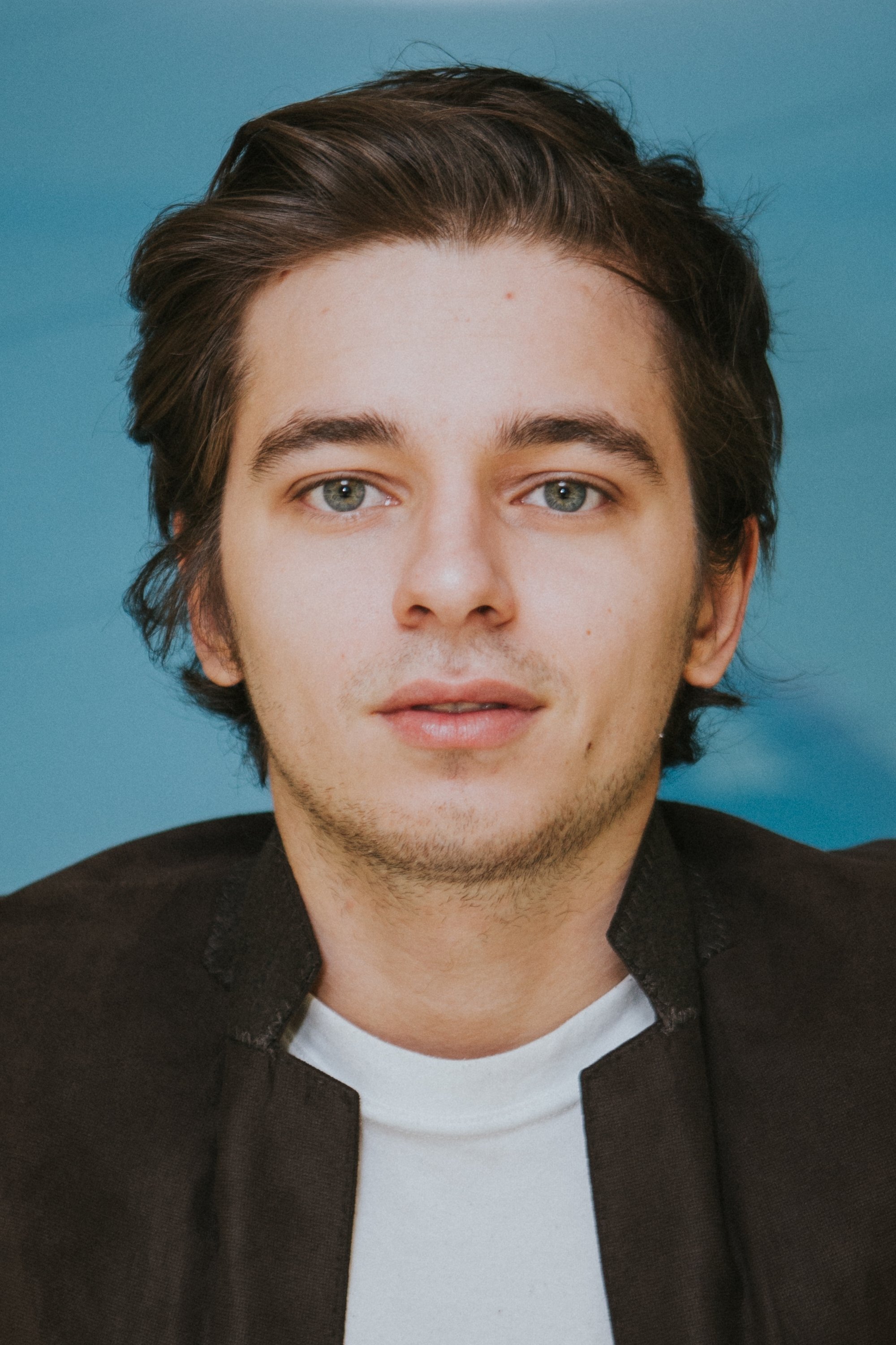 Aleksandër Nashi backdrop