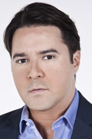 Adrián Delgado backdrop