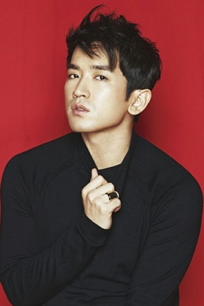 Lee Min-woo backdrop