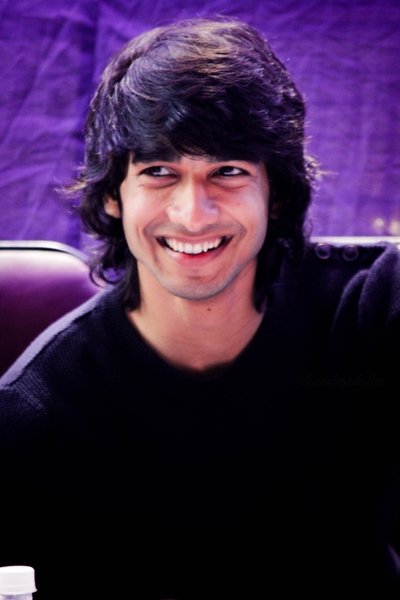 Shantanu Maheshwari backdrop