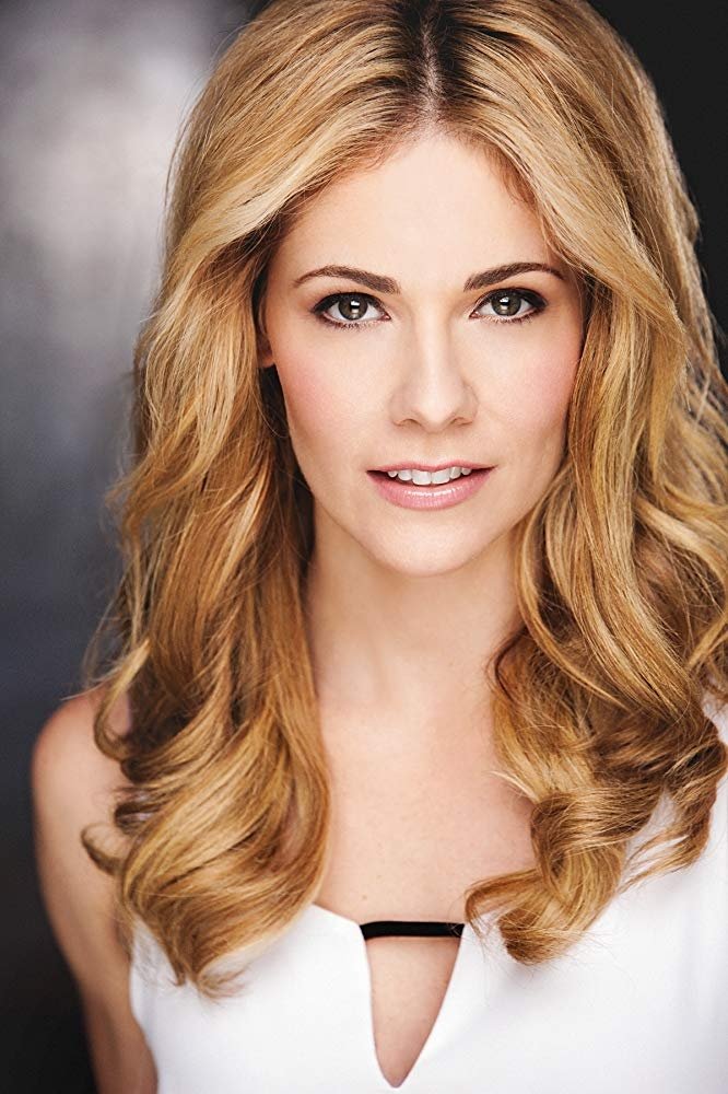 Lauren Plaxco backdrop