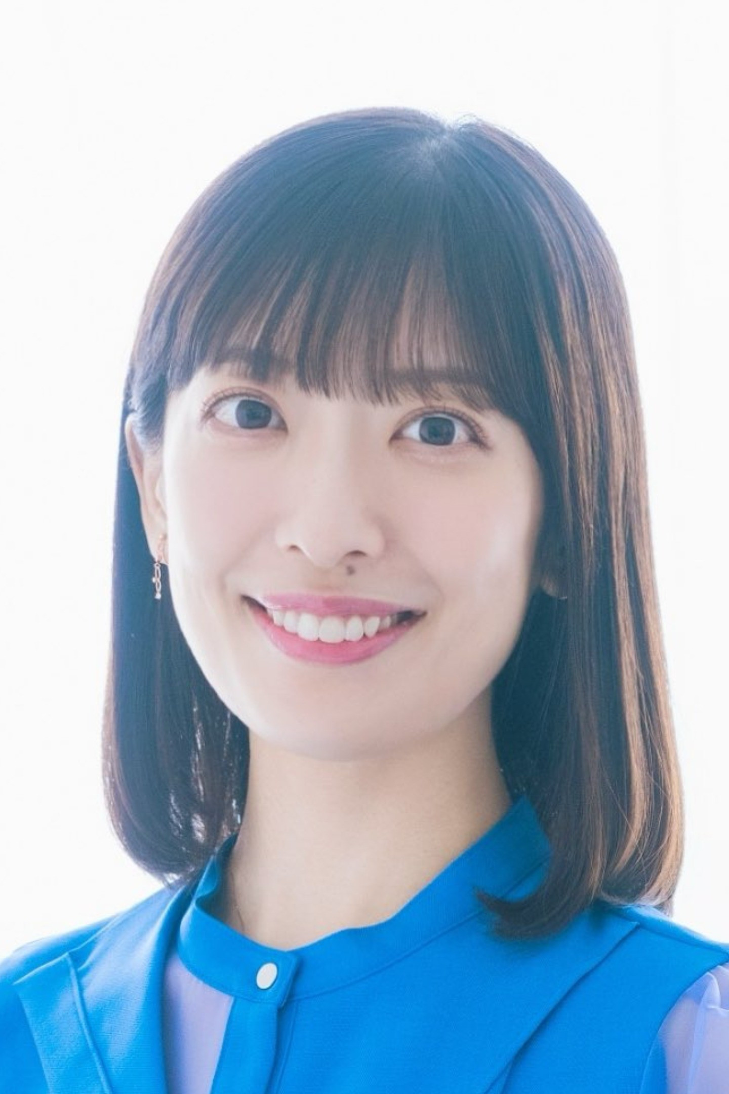 Risa Shimizu backdrop