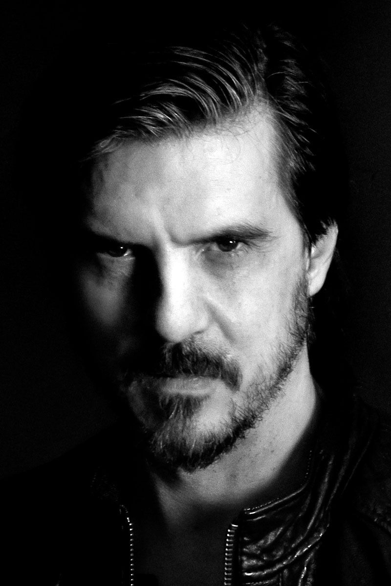 Álvaro Armand Ugón backdrop