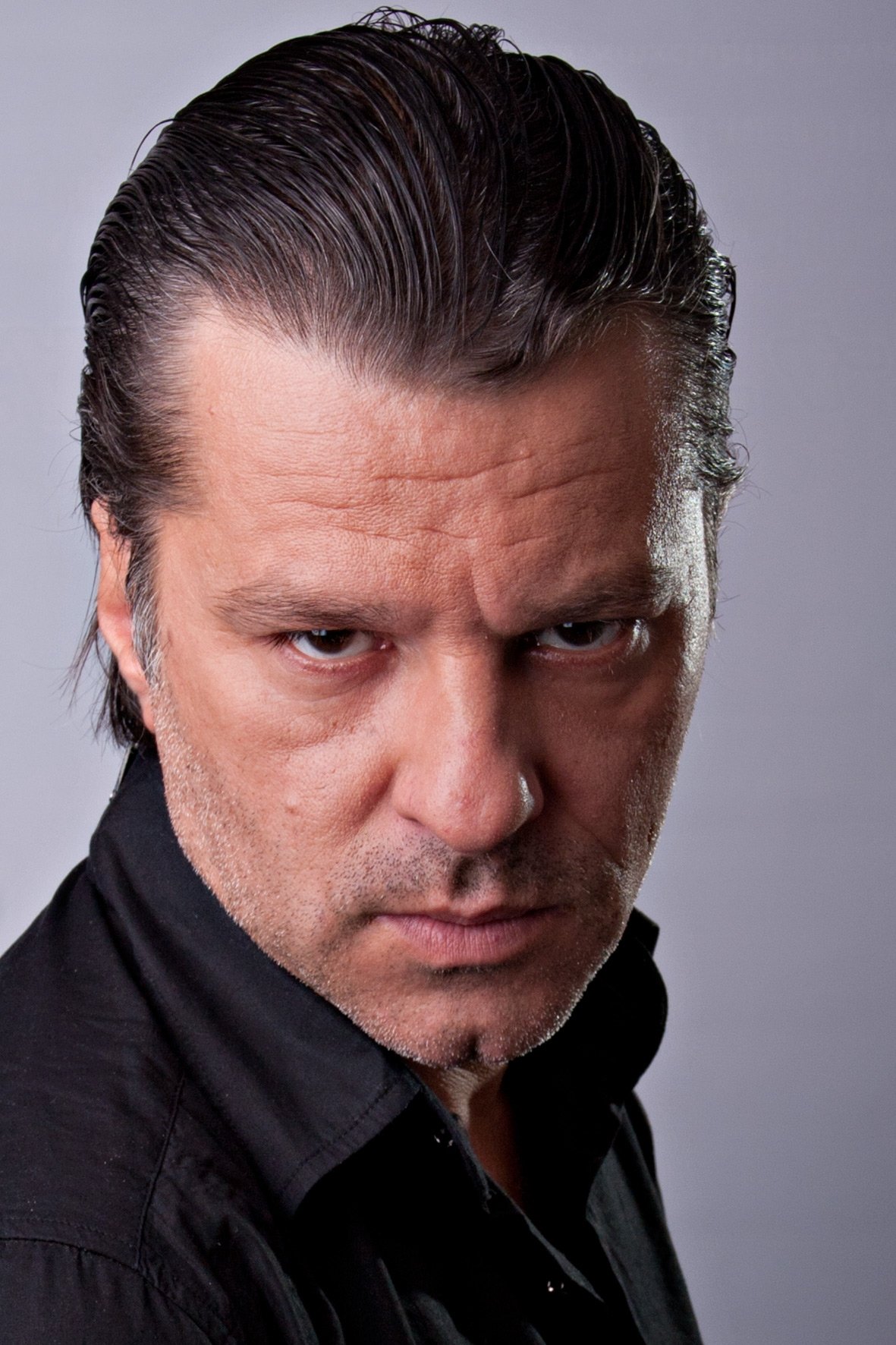 Marian Valev backdrop