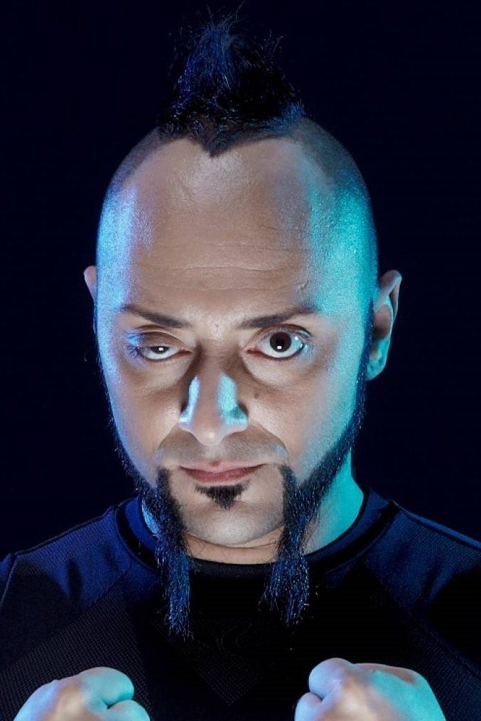 Hayko Cepkin backdrop