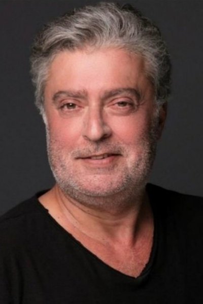 Mert Asutay backdrop